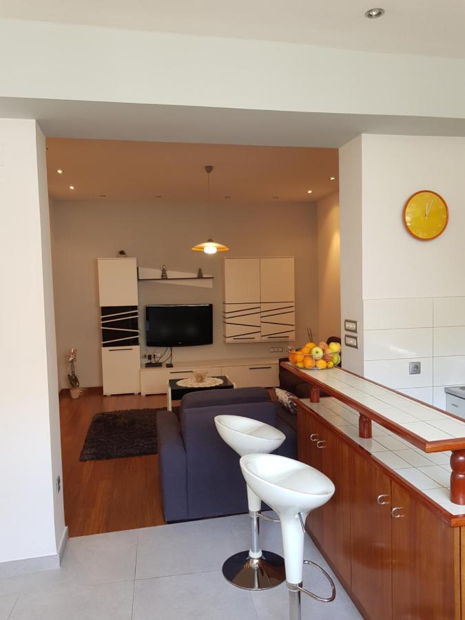 Apartment Centar Omis Exterior photo